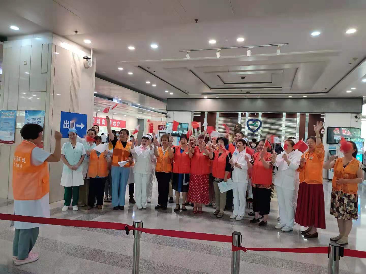 F:\照片20210701七一庆祝大会老同志\mmexport1625111799207.jpg